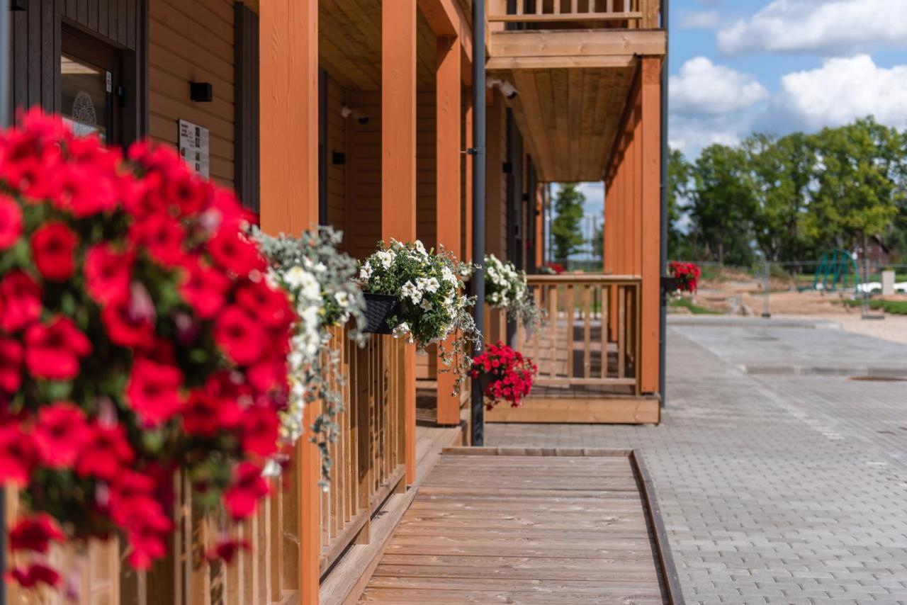 Bestes Apartamenti Koceni Exterior photo